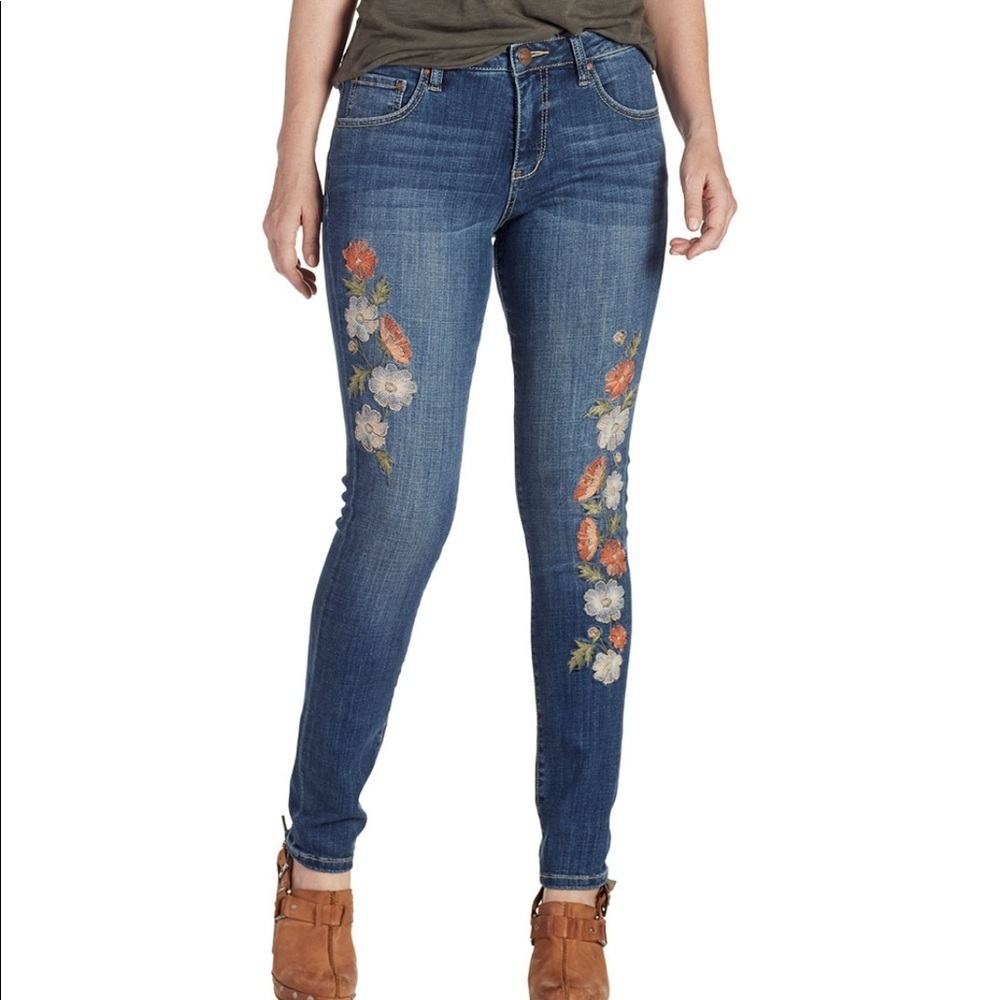 Jag Sheridan Skinny with Embroidery Jeans. Size 2.